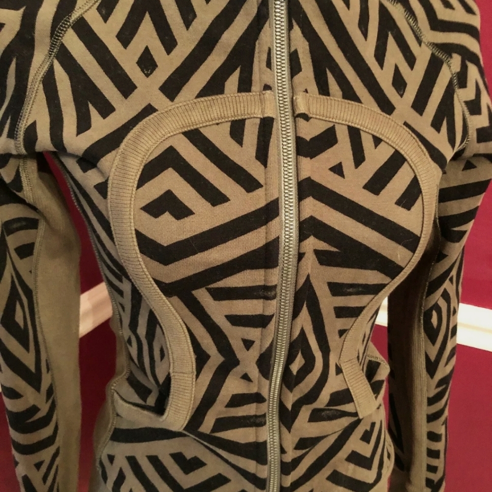 Lululemon Scuba Hoodie II Chevron Green Fatigue